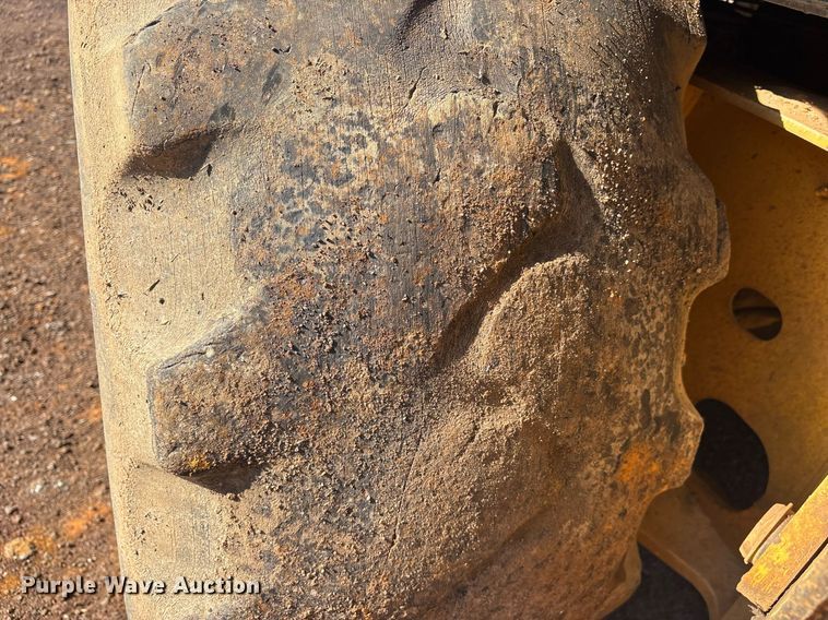 image for item OB9676 2005 John Deere 310G backhoe