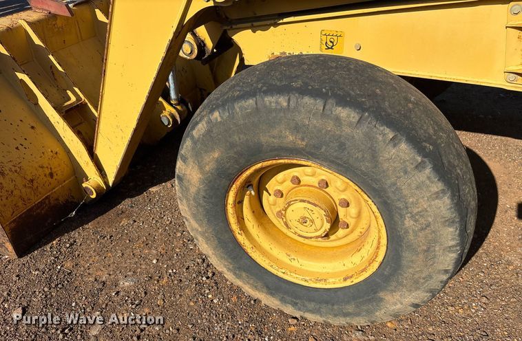 image for item OB9676 2005 John Deere 310G backhoe