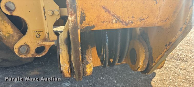 image for item OB9676 2005 John Deere 310G backhoe