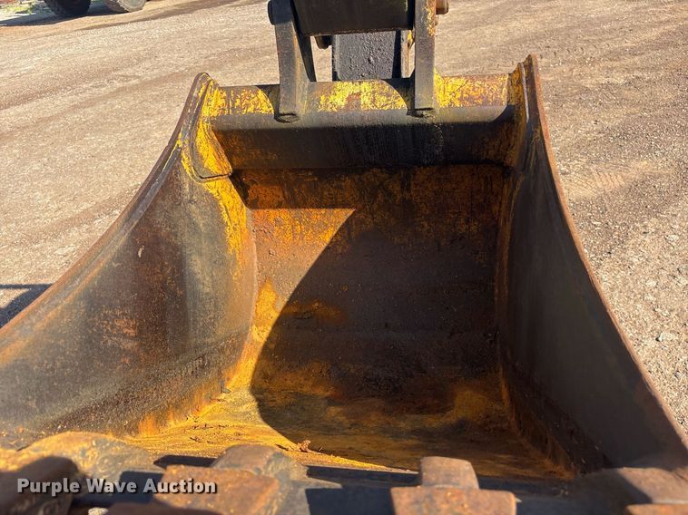 image for item OB9677 2005 John Deere  310G backhoe