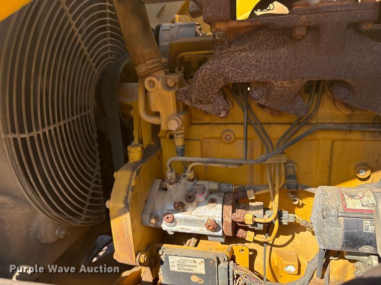 image for item OB9677 2005 John Deere  310G backhoe