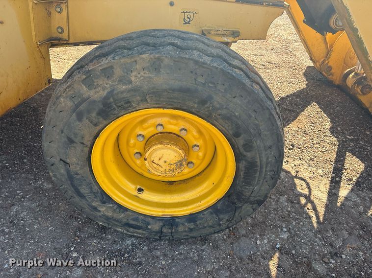 image for item OB9677 2005 John Deere  310G backhoe