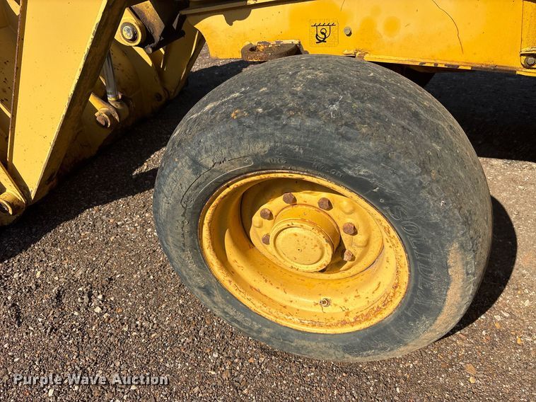 image for item OB9677 2005 John Deere  310G backhoe