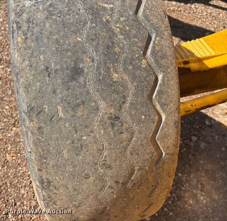 image for item OB9677 2005 John Deere  310G backhoe