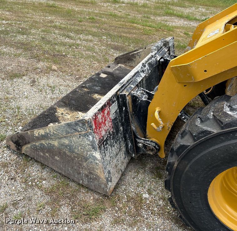 image for item OB9682 2021 Caterpillar 262D3 tracked skid steer loader