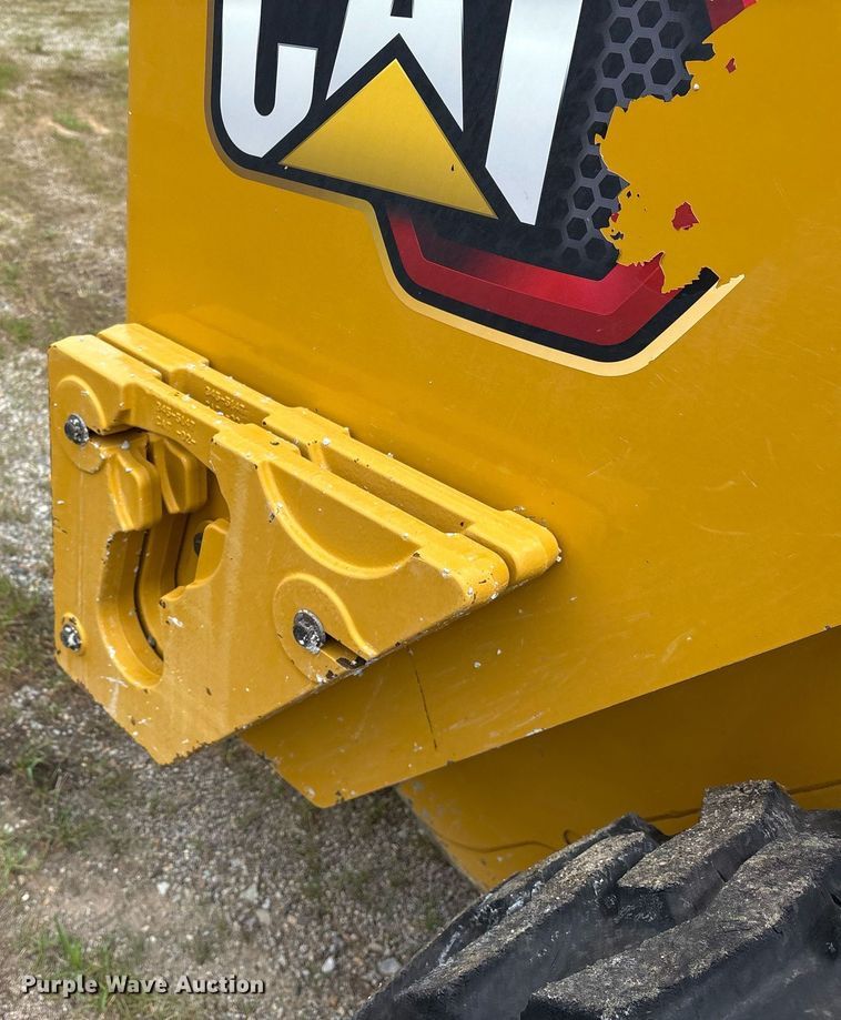 image for item OB9682 2021 Caterpillar 262D3 tracked skid steer loader