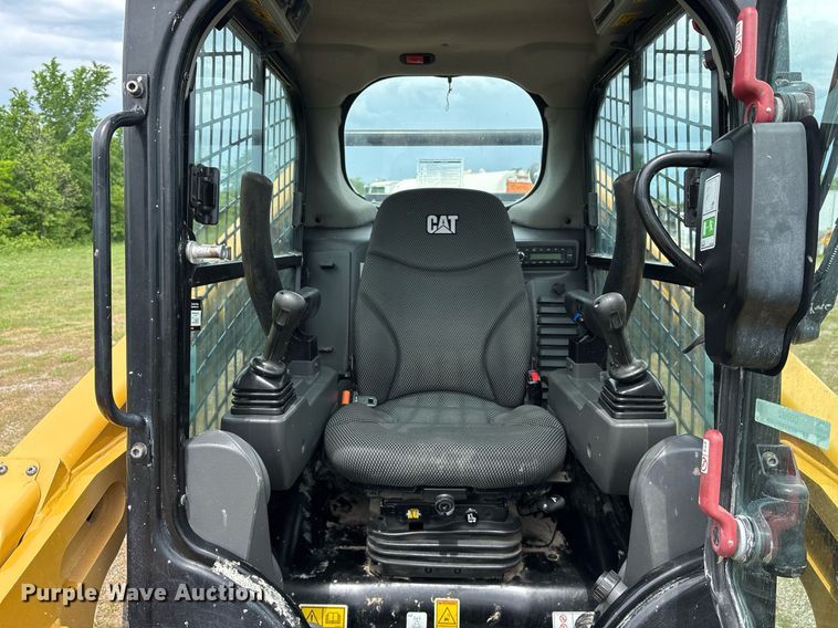 image for item OB9682 2021 Caterpillar 262D3 tracked skid steer loader