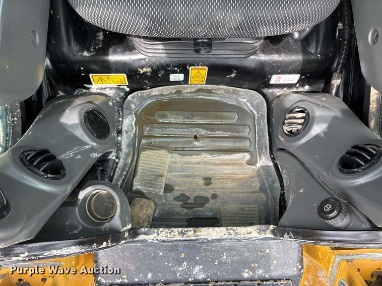 image for item OB9682 2021 Caterpillar 262D3 tracked skid steer loader