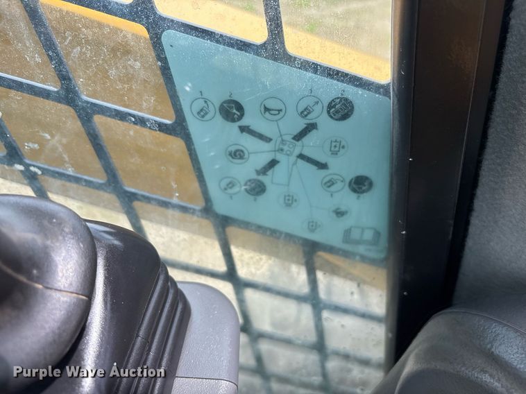 image for item OB9682 2021 Caterpillar 262D3 tracked skid steer loader