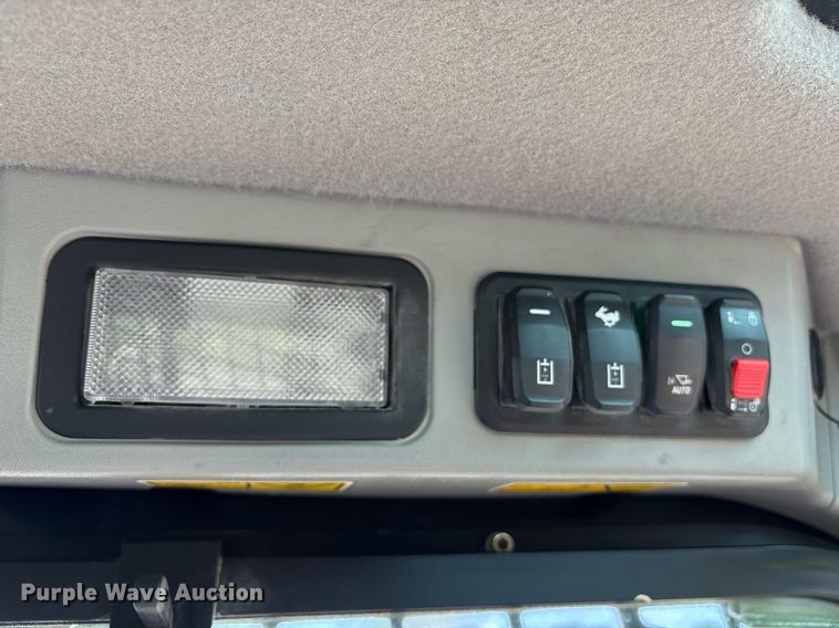 image for item OB9682 2021 Caterpillar 262D3 tracked skid steer loader