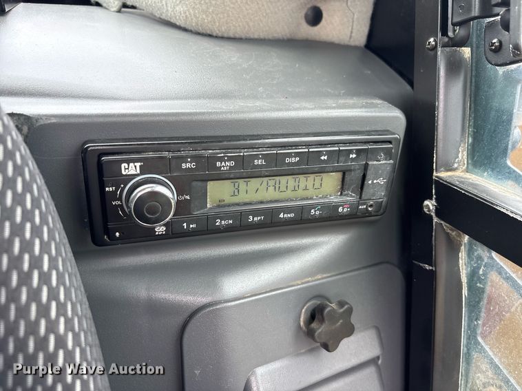 image for item OB9682 2021 Caterpillar 262D3 tracked skid steer loader