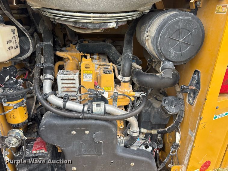 image for item OB9682 2021 Caterpillar 262D3 tracked skid steer loader