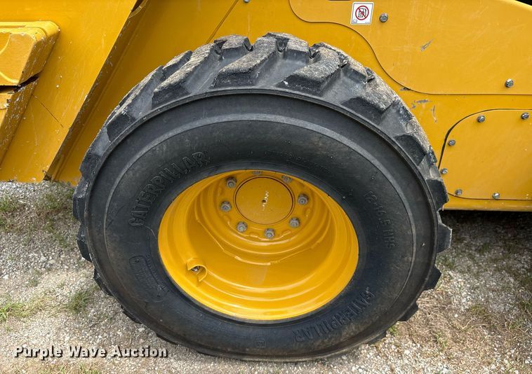 image for item OB9682 2021 Caterpillar 262D3 tracked skid steer loader