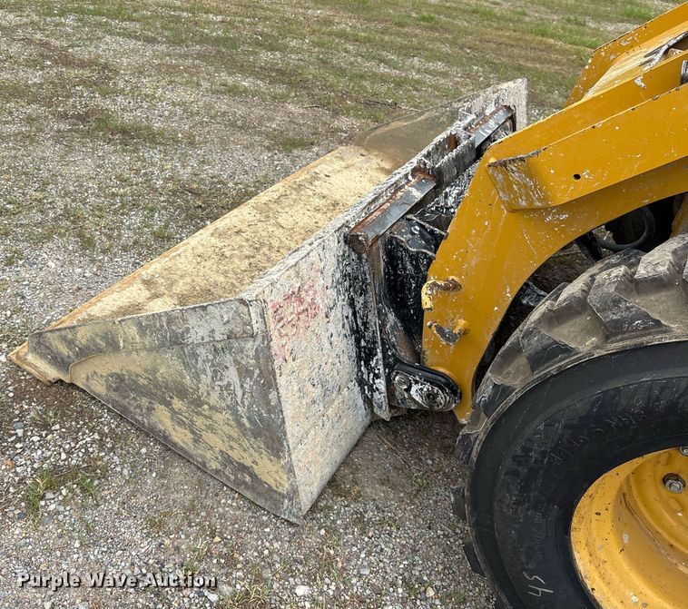 image for item OB9683 2021 Caterpillar 262D3 skid steer loader