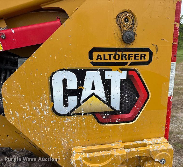 image for item OB9683 2021 Caterpillar 262D3 skid steer loader