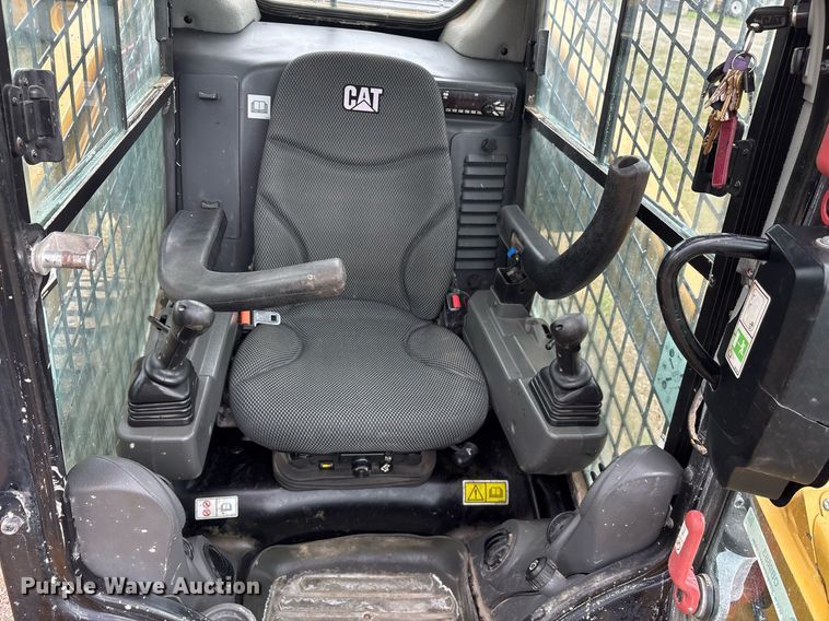 image for item OB9683 2021 Caterpillar 262D3 skid steer loader