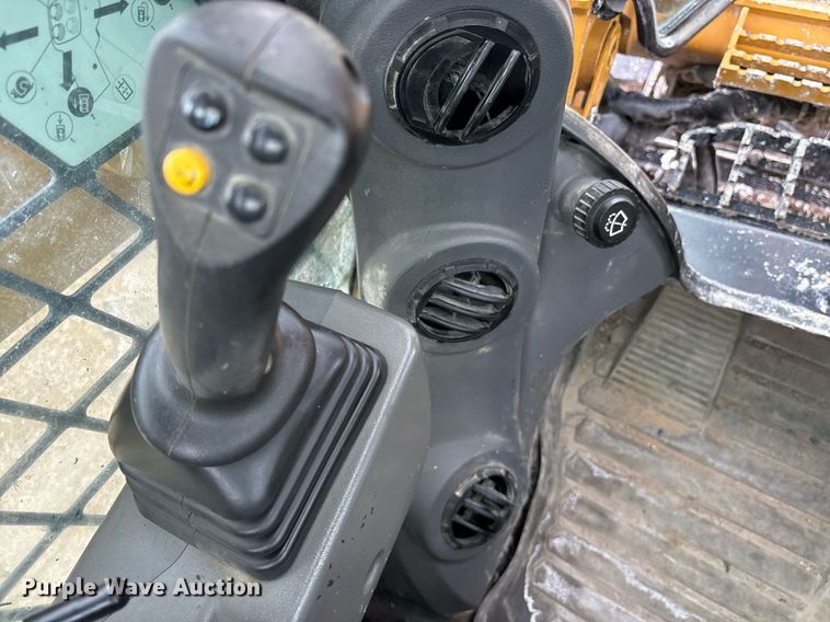 image for item OB9683 2021 Caterpillar 262D3 skid steer loader
