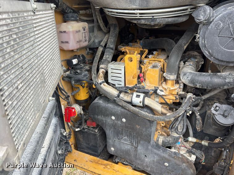 image for item OB9683 2021 Caterpillar 262D3 skid steer loader