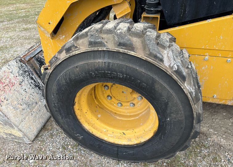 image for item OB9683 2021 Caterpillar 262D3 skid steer loader