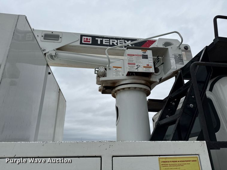 image for item YA0396 2019 Freightliner Business Class M2 106 forestry bucket truck