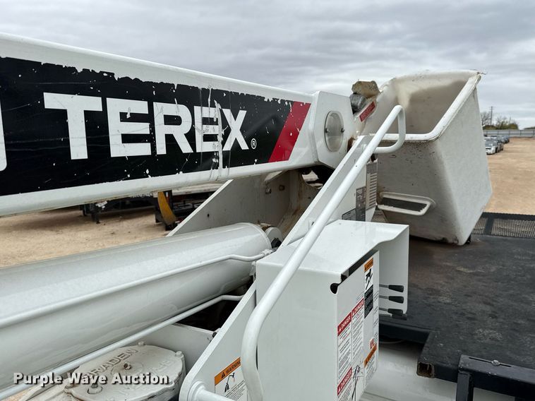 image for item YA0396 2019 Freightliner Business Class M2 106 forestry bucket truck