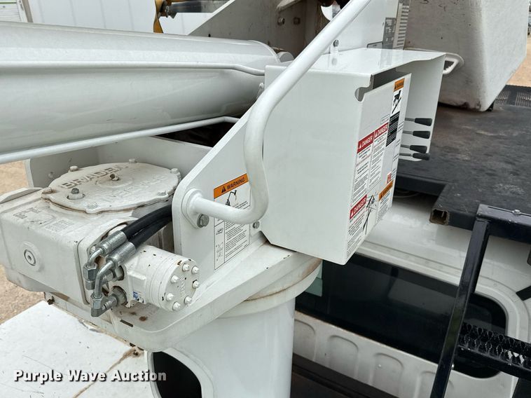 image for item YA0396 2019 Freightliner Business Class M2 106 forestry bucket truck