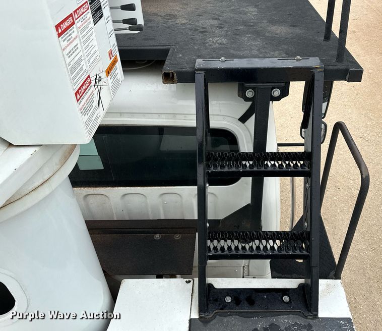 image for item YA0396 2019 Freightliner Business Class M2 106 forestry bucket truck