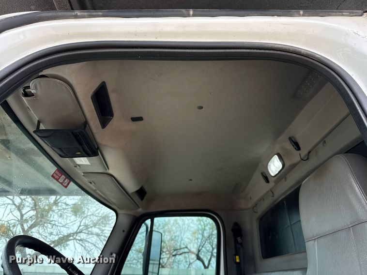 image for item YA0396 2019 Freightliner Business Class M2 106 forestry bucket truck