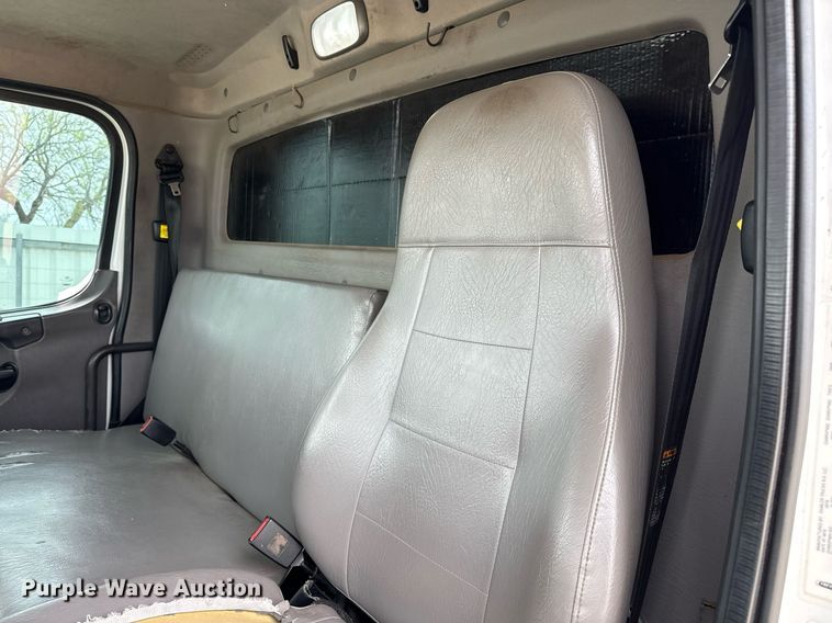 image for item YA0396 2019 Freightliner Business Class M2 106 forestry bucket truck