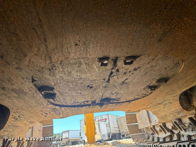 image for item YA0403 2017 Kobelco SK500LC-10 excavator