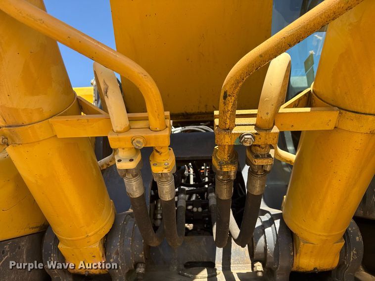 image for item YA0403 2017 Kobelco SK500LC-10 excavator