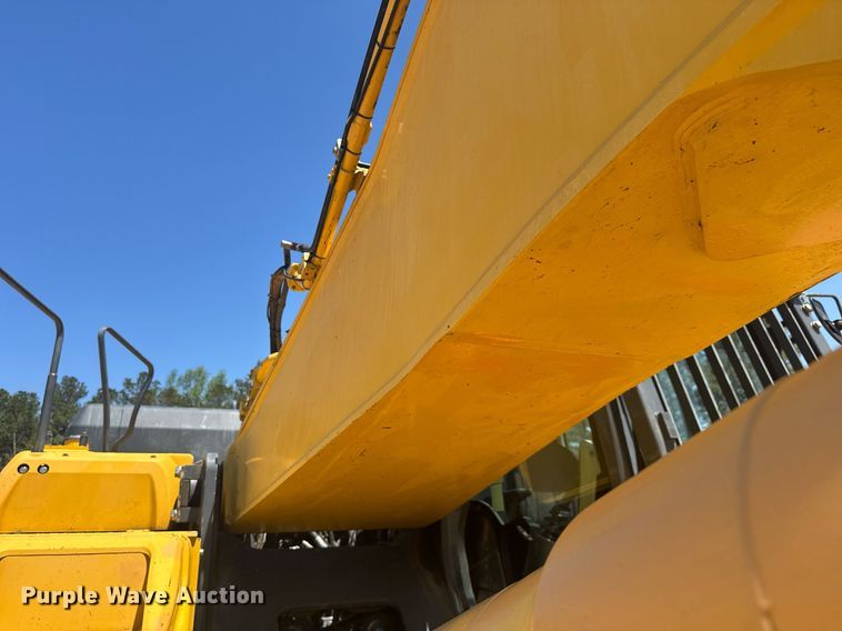 image for item YA0403 2017 Kobelco SK500LC-10 excavator