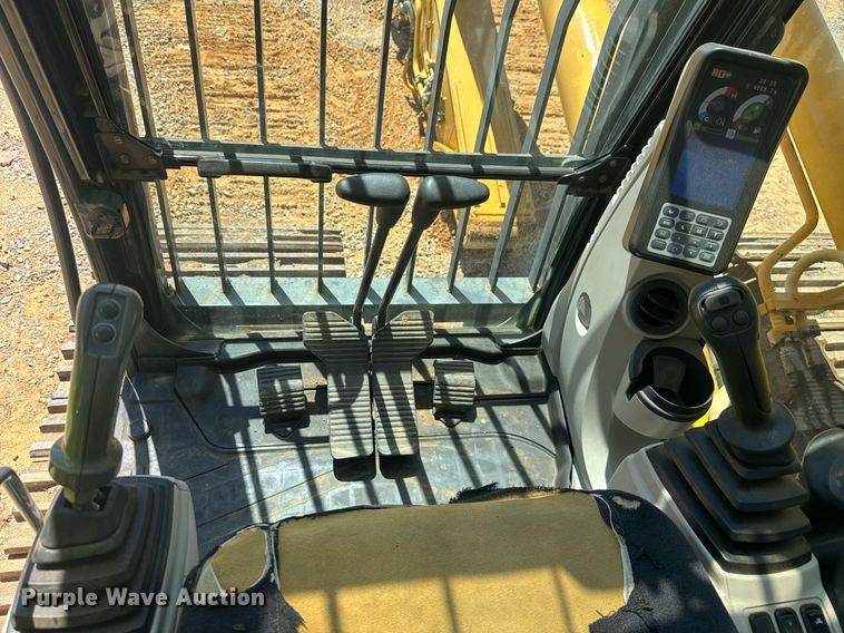 image for item YA0403 2017 Kobelco SK500LC-10 excavator