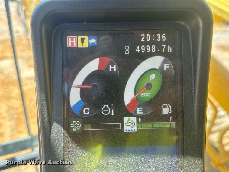 image for item YA0403 2017 Kobelco SK500LC-10 excavator