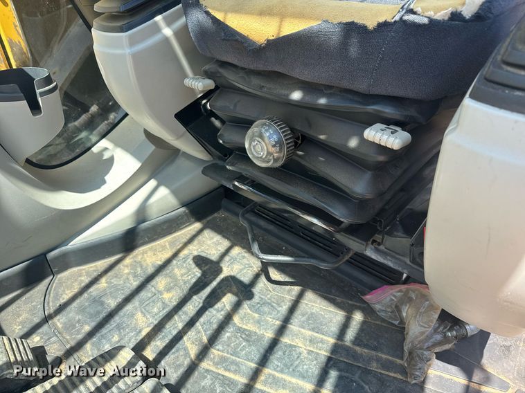 image for item YA0403 2017 Kobelco SK500LC-10 excavator