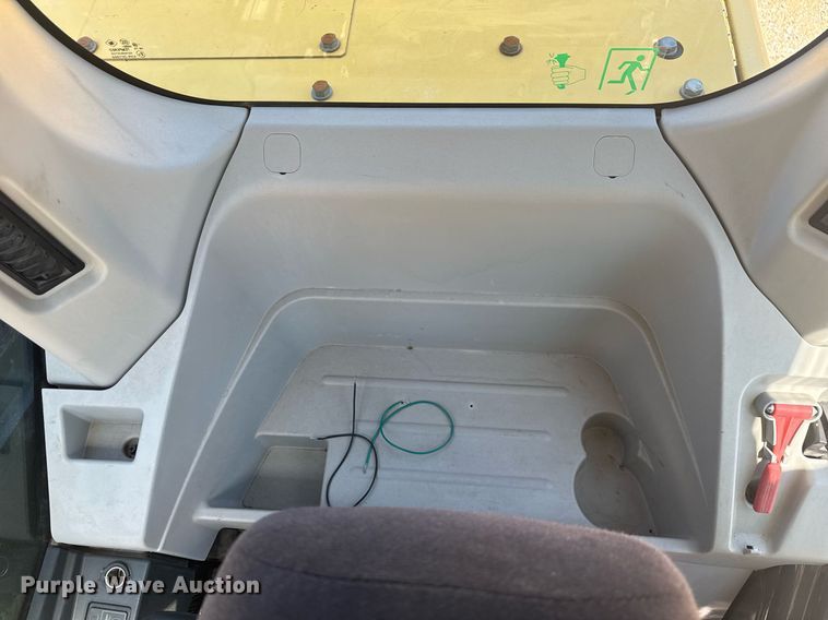 image for item YA0403 2017 Kobelco SK500LC-10 excavator