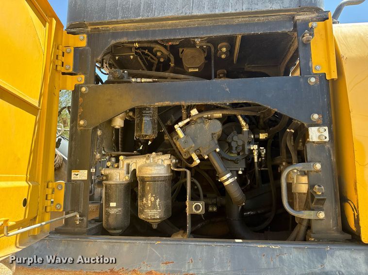 image for item YA0403 2017 Kobelco SK500LC-10 excavator