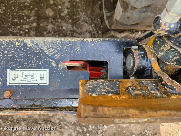 image for item YA0454 2021 Gehl RT215 tracked skid steer loader