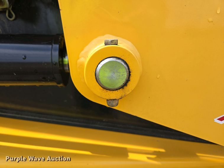 image for item YA0454 2021 Gehl RT215 tracked skid steer loader