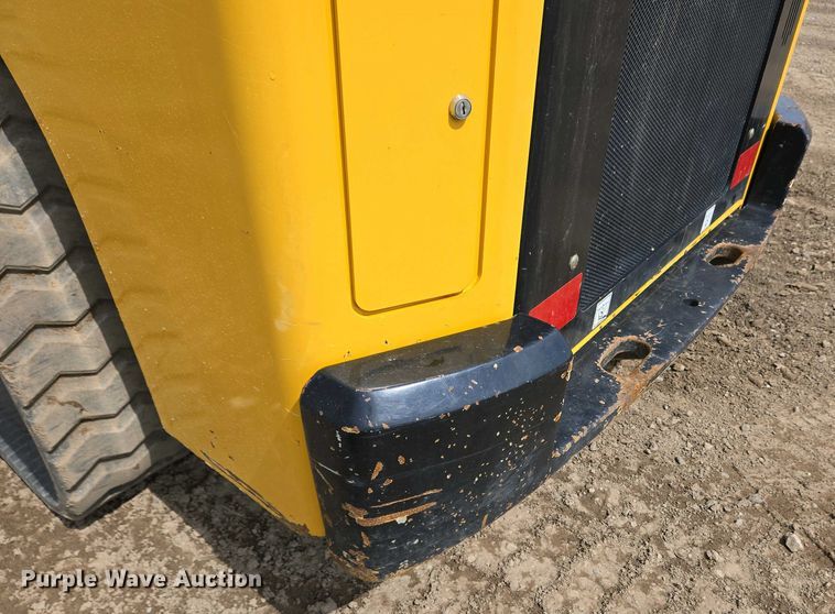 image for item YA0454 2021 Gehl RT215 tracked skid steer loader