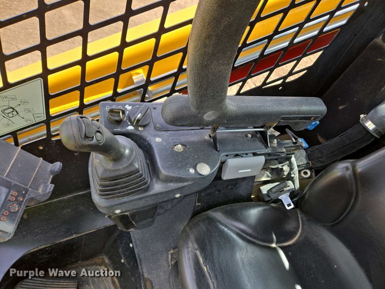 image for item YA0454 2021 Gehl RT215 tracked skid steer loader