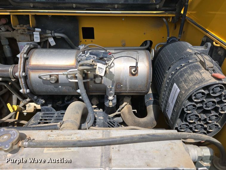 image for item YA0454 2021 Gehl RT215 tracked skid steer loader