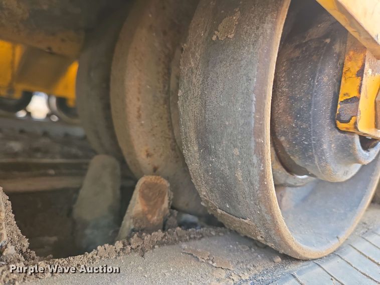 image for item YA0454 2021 Gehl RT215 tracked skid steer loader