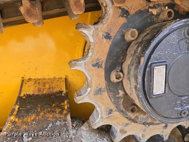 image for item YA0454 2021 Gehl RT215 tracked skid steer loader