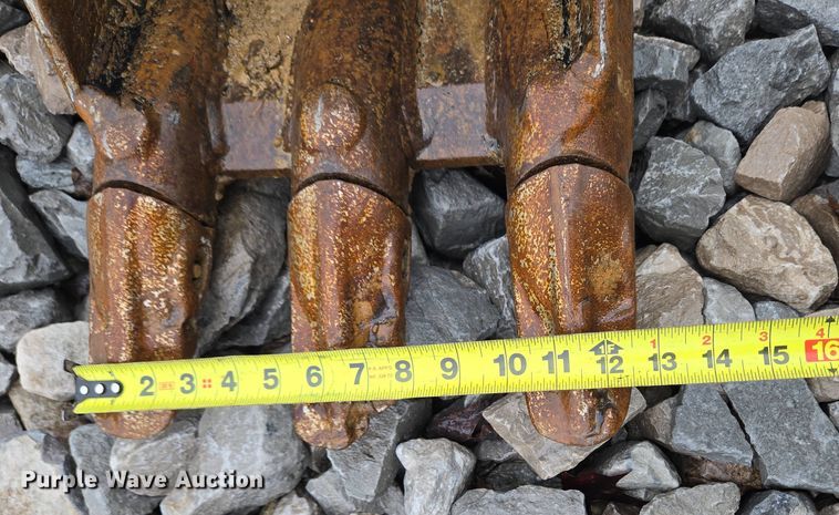 image for item YA0515 2022 Takeuchi TB260 mini excavator