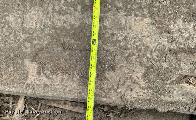 image for item ZA0576 (15) crane mats 