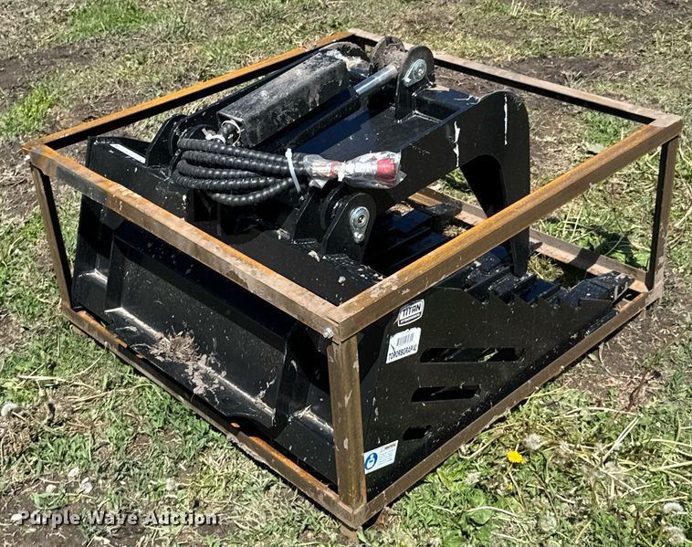 image for item ZA0589 Titan TORORBGRAP42 compact utility loader rock grapple bucket
