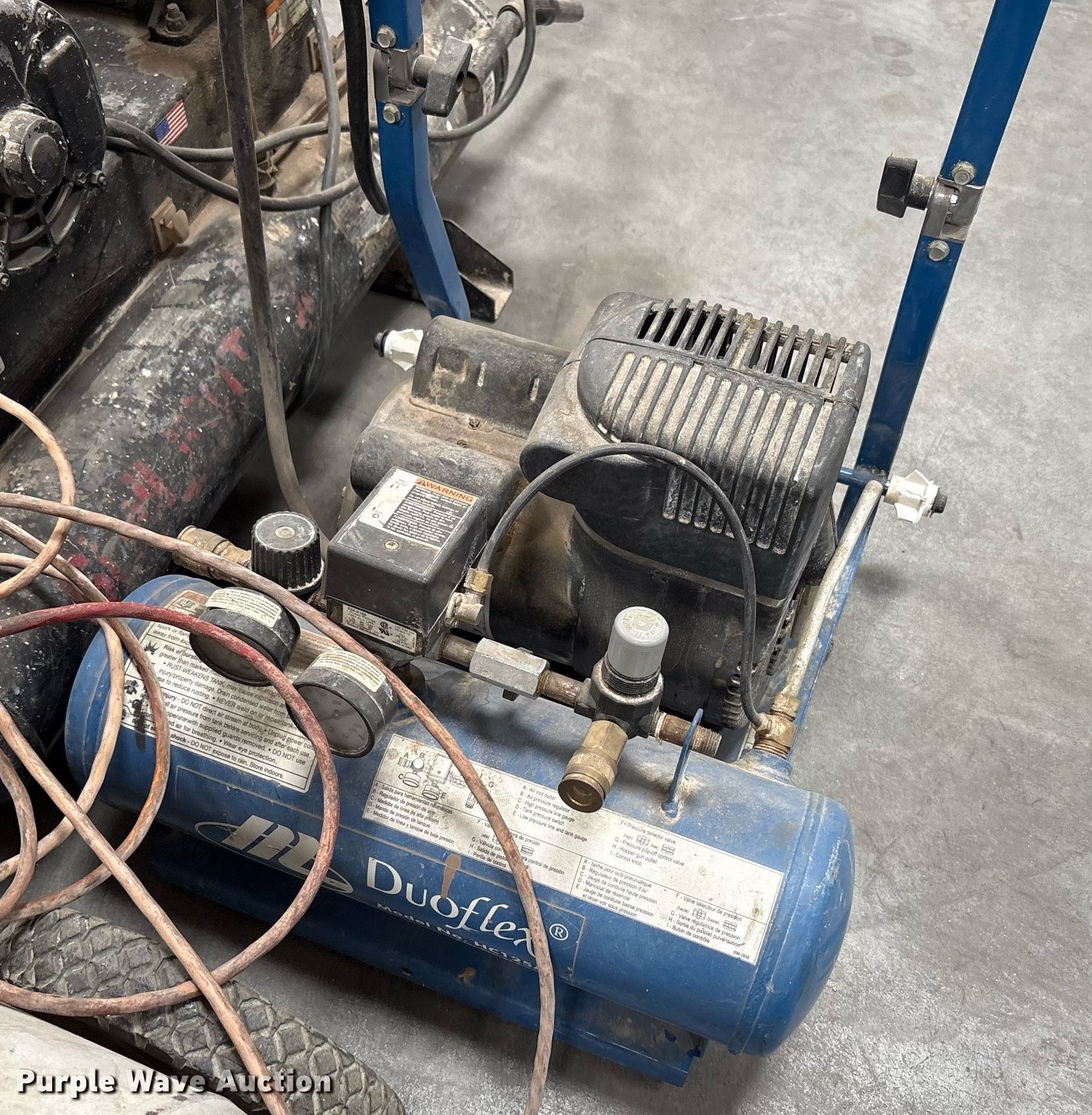 3) air compressors in El Paso, TX | Item EF3082 sold | Purple Wave