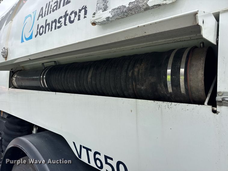 image for item DH9927 2007 Freightliner FC80 street sweeper truck