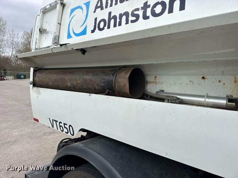 image for item DH9927 2007 Freightliner FC80 street sweeper truck